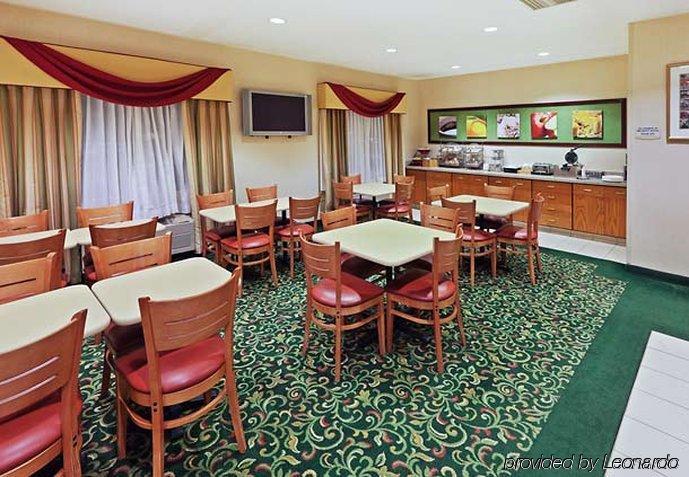 Fairfield Inn & Suites Lubbock Restaurace fotografie